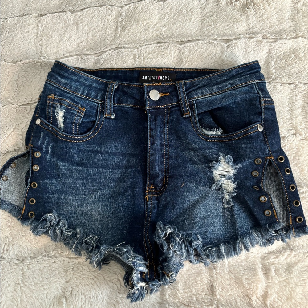Fashion nova Jean shorts